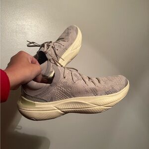 Sorel Women's Sneakers 8.5 gray Tennis shoes